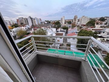 ALQUILER  DEPARTAMENTO CON BALCON  MORON