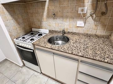 ALQUILER  DEPARTAMENTO CON BALCON  MORON