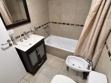 ALQUILER  DEPARTAMENTO CON BALCON  MORON
