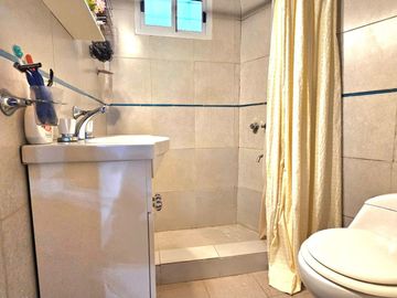 VENTA CASA QUINTA F.ALVAREZ MORENO+PISCINA+QUINCHO