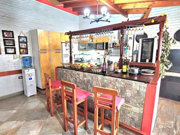 VENTA CASA QUINTA F.ALVAREZ MORENO+PISCINA+QUINCHO
