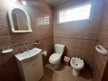 VENTA CASA 4 AMB-HURLINGHAM-V. TESEI-APTA CRÉD.