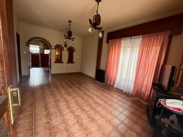 VENTA CASA 4 AMB-HURLINGHAM-V. TESEI-APTA CRÉD.