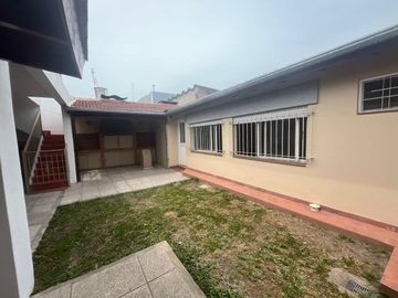 VENTA CASA 4 AMB-HURLINGHAM-V. TESEI-APTA CRÉD.