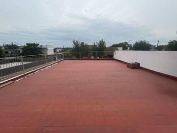 VENTA CASA 4 AMB-HURLINGHAM-V. TESEI-APTA CRÉD.