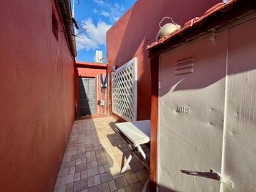 VENTA CASA 3 AMB GALERIA PATIO FRANCISCO ALVAREZ