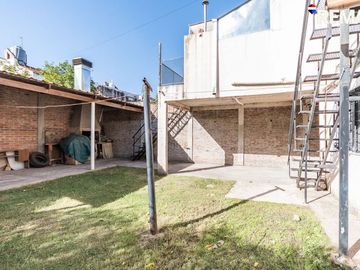 VIVIENDA MULTIFAMILIAR CIUD. EVITA 3 DEPARTAMENTOS