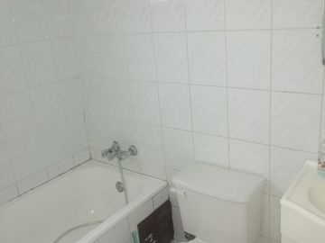 CASA MAS UNA CABAÑA EN VILLA LOS GANADEROS