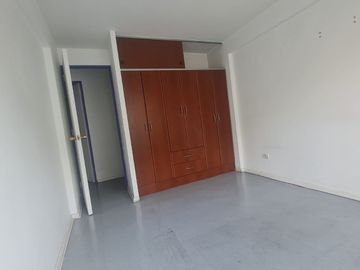 ARRIENDO LUMINOSO DEPARTAMENTO EN TRANQUILO CONDOMINIO