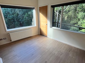 ARRIENDO HERMOSA CASA  CONDOMINIO LOS BOSQUES