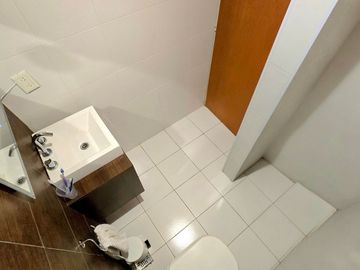 Venta Triplex 5 Amb. Jardín, y Garage OLIVOS