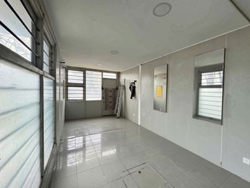 VENTA CASA 4 AMBIENTES JARDIN JACUZZI ITUZAINGO