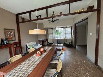 VENTA CASA 4 AMBIENTES JARDIN JACUZZI ITUZAINGO