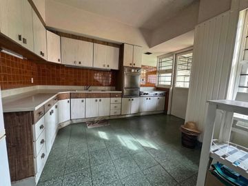 VENTA CASA 4 AMBIENTES JARDIN JACUZZI ITUZAINGO