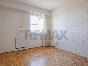 VENTA . EXCELENTE DEPARTAMENTO 3 AMB . FLORES