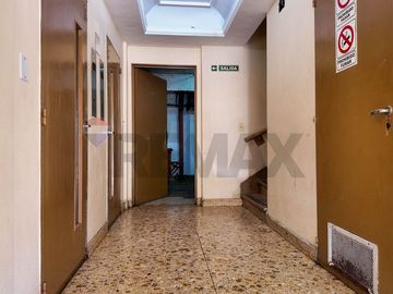 VENTA . EXCELENTE DEPARTAMENTO 3 AMB . FLORES