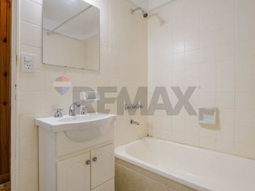 VENTA . EXCELENTE DEPARTAMENTO 3 AMB . FLORES