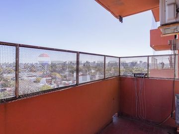 VENTA . EXCELENTE DEPARTAMENTO 3 AMB . FLORES