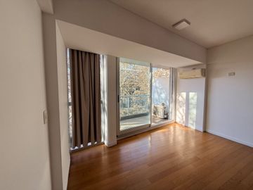Un ambiente al frente c/balcon 31 metros Recoleta
