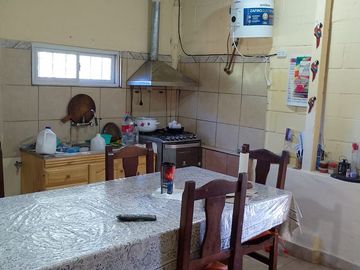 VENTA 2 CASAS SOBRE CAMINO FALDA DEL CARMEN