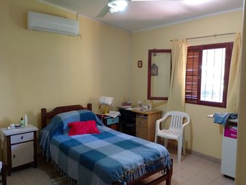 VENTA 2 CASAS SOBRE CAMINO FALDA DEL CARMEN