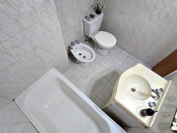 VENTA 3 AMBIENTES EN LA CALABRIA SAN ISIDRO