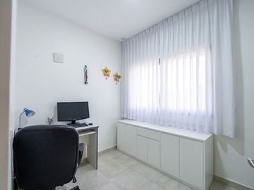 Venta Casa a la laguna en Barrio Santa Catalina