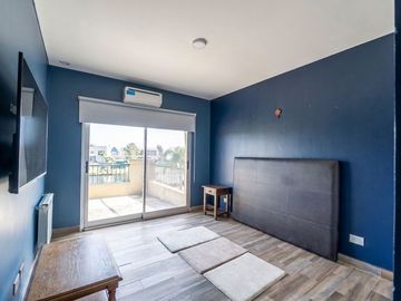 Venta Casa a la laguna en Barrio Santa Catalina