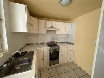 Casa sola en renta en Los Candiles, Corregidora, Querétaro