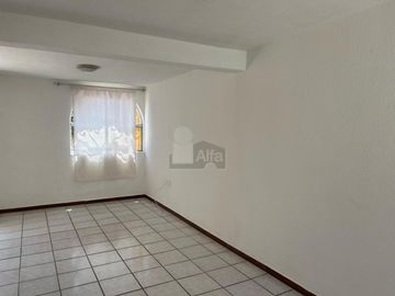 Casa sola en renta en Los Candiles, Corregidora, Querétaro