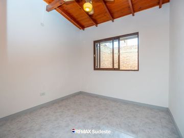 CASA EN VENTA 3 DORMITORIOS RECICLADA A NUEVA
