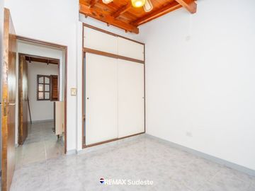 CASA EN VENTA 3 DORMITORIOS RECICLADA A NUEVA