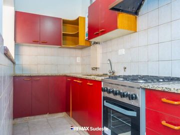 CASA EN VENTA 3 DORMITORIOS RECICLADA A NUEVA