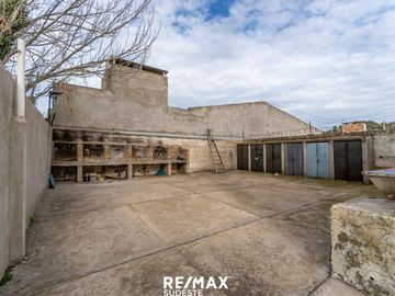 DEPARTAMENTO  PLANTA BAJA EN VENTA MONTE HERMOSO