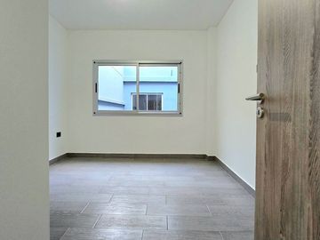 VENTA PH Tres ambientes a estrenar en Versalles