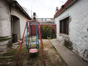 VENTA CASA 3AMB+CASA  2AMB CIUDAD EVITA MULTIFAM.