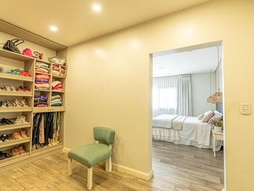 Venta Imponente Casa Barrio El Resguardo - C.Evita