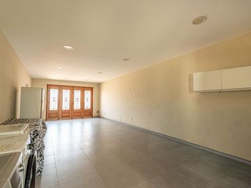 Venta Imponente Casa Barrio El Resguardo - C.Evita
