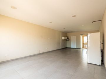 Venta Imponente Casa Barrio El Resguardo - C.Evita