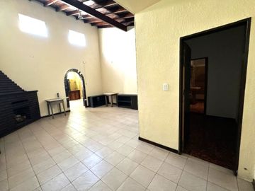 ALQUILER DE PH DE 3 AMBIENTES EN PALOMAR