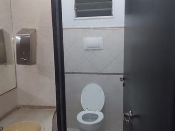 Alquilo Local ideal para  centro de estetica
