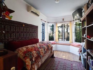 VENTA casa 5 amb con pileta en Altos de Podesta