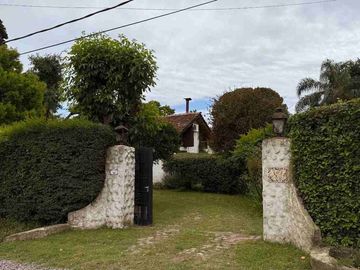 VENTA CASA 5 AMB  PILETA MANUEL ALBERTI PILAR