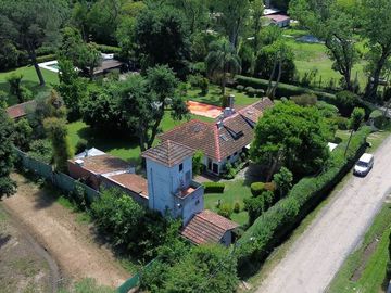 VENTA CASA 5 AMB  PILETA MANUEL ALBERTI PILAR