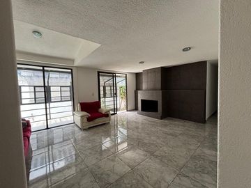 CASA / VENTA / LOMAS DE LA HACIENDA