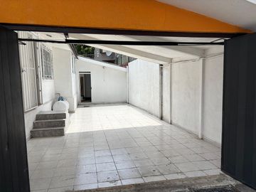 CASA / VENTA / LOMAS DE LA HACIENDA