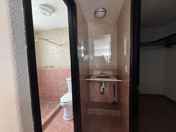 CASA / VENTA / LOMAS DE LA HACIENDA