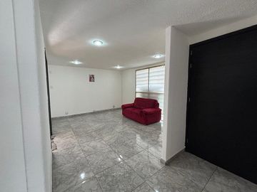 CASA / VENTA / LOMAS DE LA HACIENDA