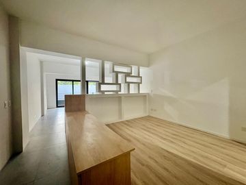 Venta loft divisible balcón Villa Pueyrredón