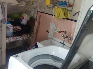 APTA CREDITO!VENTA DE CASA 3 AMBIENTES CON LOCAL..